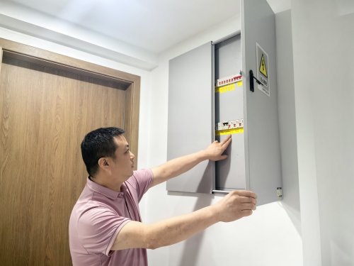 武漢市洪山珞南市場(chǎng)部：“三位一體”筑牢安全防線(xiàn)