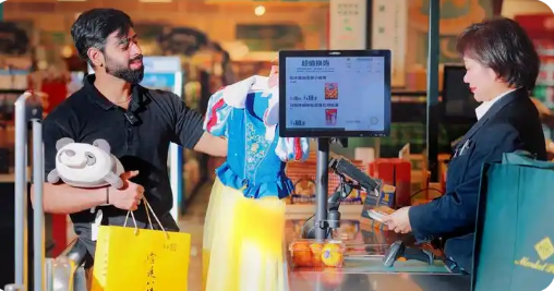 政策利好持續(xù)釋放 入境消費(fèi)市場升溫