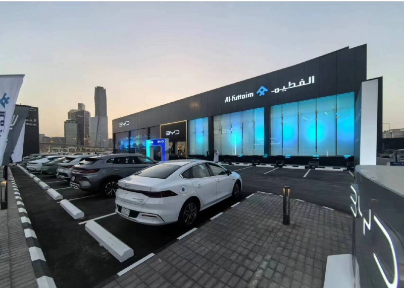 微眾銀行千萬“活水”到賬，撐起融粵汽車出海突圍路