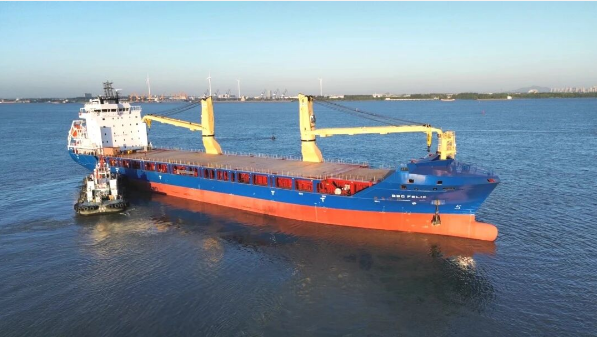 新一代12500噸多用途船首制船交付 中船集團自主研發(fā)