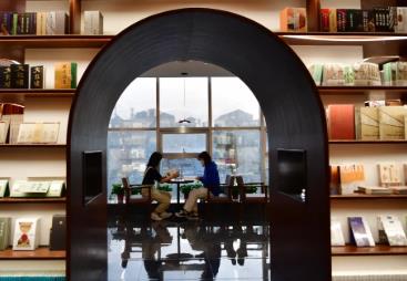 碎片信息湊不出未來，年輕人亟需提升“文化體力”