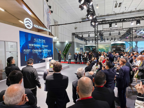 致敬每一程跨越山海的抵達！金旅豪華電動大巴亮相比利時客車展
