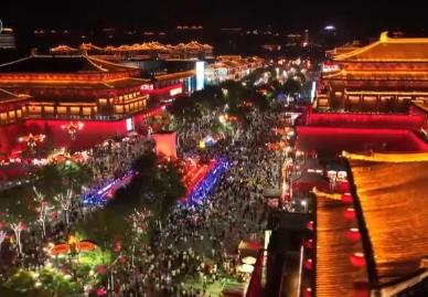 新玩法、新引擎、新體驗(yàn)……“雙節(jié)”引燃假日消費(fèi)熱潮