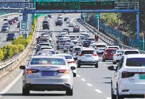 四川高速公路路網(wǎng)車流量同比上升 6.4%