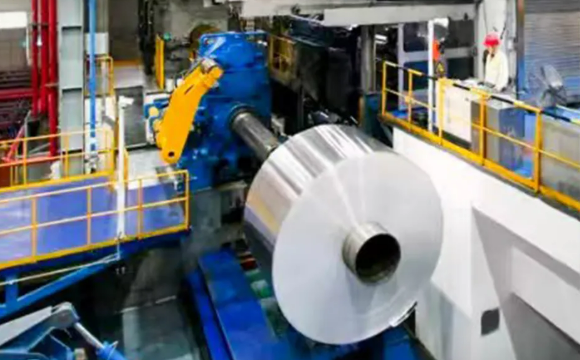 實現(xiàn)易拉罐自由 中鋁集團研發(fā)的2300毫米六輥鋁帶冷軋機組打破國外壟斷