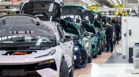 “中國(guó)車谷”加速邁向“世界車谷” 稅務(wù)部門(mén)“一企一策”引導(dǎo)車企合規(guī)經(jīng)營(yíng)