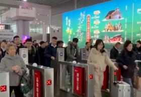 淡季不淡賞秋看景火熱 銀發(fā)族、年假族、新婚蜜月族錯(cuò)峰出游感受別樣新體驗(yàn)