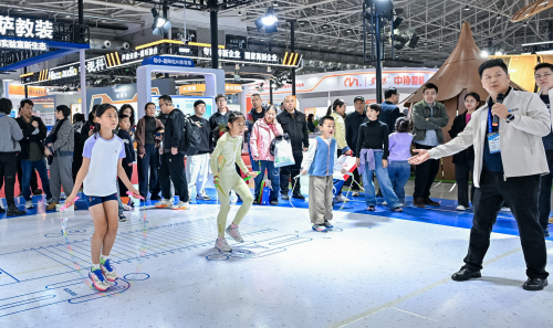 教育裝備展觀察：千億智慧體育市場的“周末效應”與產(chǎn)業(yè)機遇