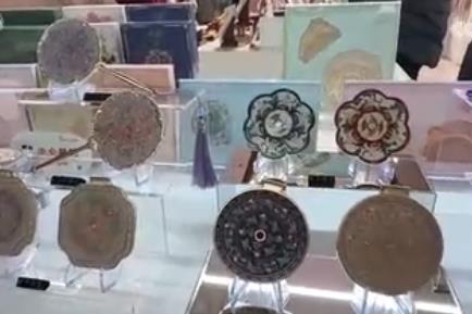 文物元素 “活” 進(jìn)日常！“資源+創(chuàng)意+市場(chǎng)” 文創(chuàng)融合激活文化消費(fèi)新動(dòng)能