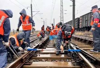 能源動(dòng)脈大秦鐵路提前完成秋季集中修 恢復(fù)煤炭運(yùn)力