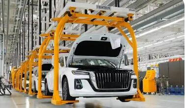 智能網(wǎng)聯(lián)、綠色低碳等領(lǐng)域“多點開花” 我國汽車標準體系建設(shè)“加速跑”