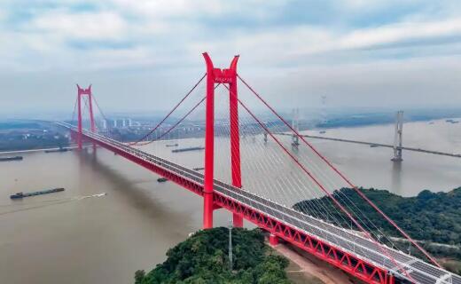 我國首座雙層斜拉—懸索協(xié)作體系大橋正式通車