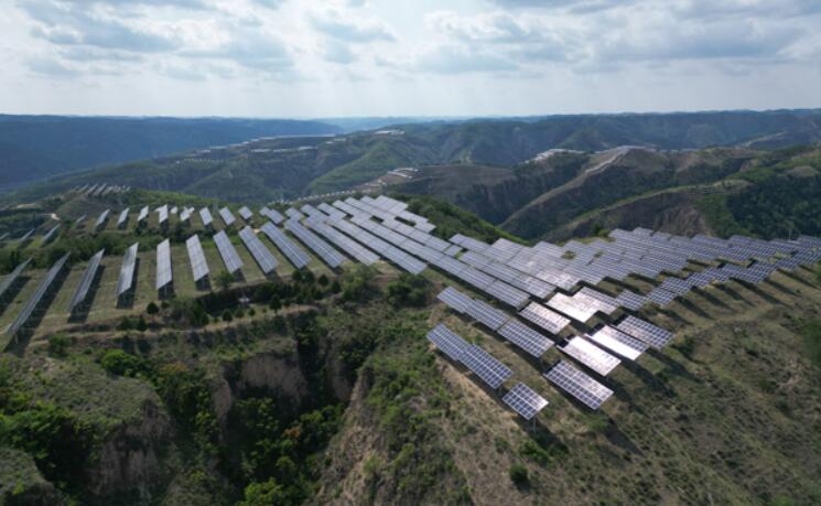 綠電賦能產(chǎn)業(yè)生“金” 國(guó)資央企發(fā)力推進(jìn)鄉(xiāng)村振興