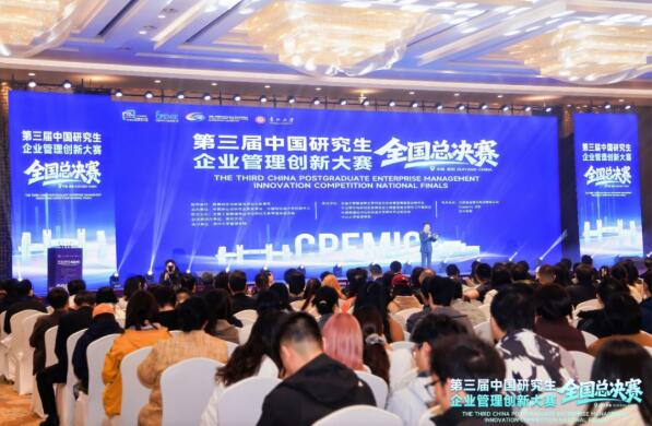 產(chǎn)學(xué)研共振！法大大助高校學(xué)子摘冠，法律科技創(chuàng)新玩出新高度