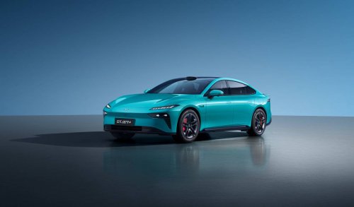 2025 年入門即滿配：奕派 eπ007+ 8295P 芯片，年輕人首款智駕轎跑