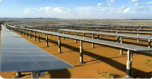 國(guó)內(nèi)最大單體山丘光伏項(xiàng)目并網(wǎng)發(fā)電