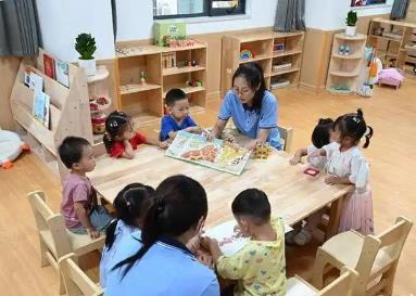 河南三部門(mén)聯(lián)合印發(fā)《通知》規(guī)范普惠托育收費(fèi)