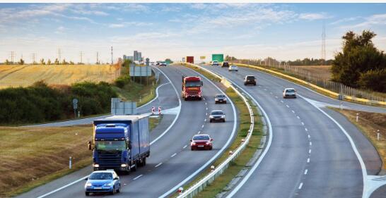 這批商用車充電樁，居然用了十年！