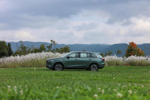 20萬左右混動(dòng)suv推薦！紅旗HS6 預(yù)售開啟，重新定義家庭出行