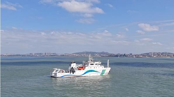 福建首艘綜合性海洋環(huán)境監(jiān)測(cè)執(zhí)法船“中國(guó)環(huán)監(jiān)閩001”正式入列