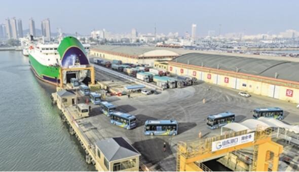 擁抱萬億級消費市場 汽車產業(yè)迎新機遇