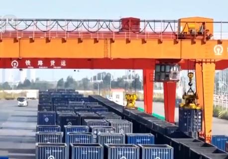 中老鐵路開通四年 客貨運(yùn)量持續(xù)增長(zhǎng)