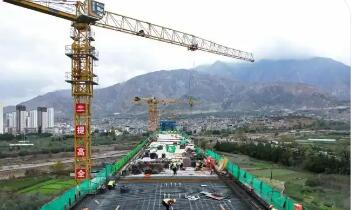 甘肅首條自建鐵路“智”感拉滿 為西部鐵路建設(shè)注入新動(dòng)能