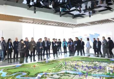 四川邛崍：50余家企業(yè)齊聚 共商新材料產(chǎn)業(yè)發(fā)展