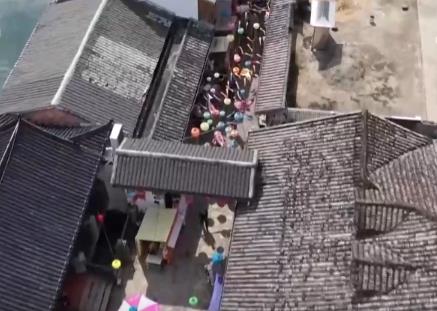 挖掘冬日文化“暖實(shí)力” 古鎮(zhèn)“小美好”激發(fā)文旅消費(fèi)“新熱點(diǎn)”