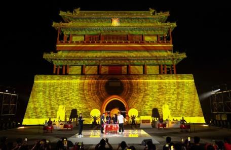 300處老城露臺變身“空中會客廳”，北京東城以“文化+”激活發(fā)展動力