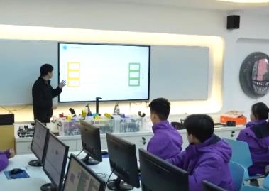 “跨學科主題學習”“項目式學習”增強學生實踐能力 中小學生科學素養(yǎng)穩(wěn)步提升