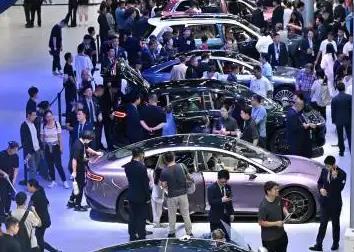 擴內(nèi)需為何成為四川明年經(jīng)濟工作首要任務？