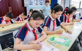 每年9月第三周為國(guó)家通用語(yǔ)言文字推廣普及宣傳周