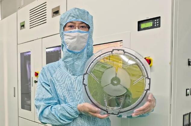 我國實現(xiàn)12英寸碳化硅外延晶片全球首發(fā)