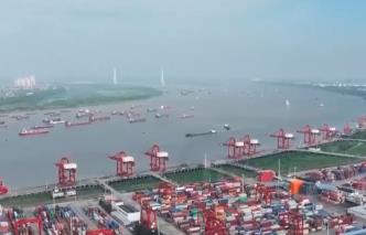42億噸、1.7億噸，再創(chuàng)新高！“數(shù)”說長江黃金水道戰(zhàn)略通道功能增強(qiáng)