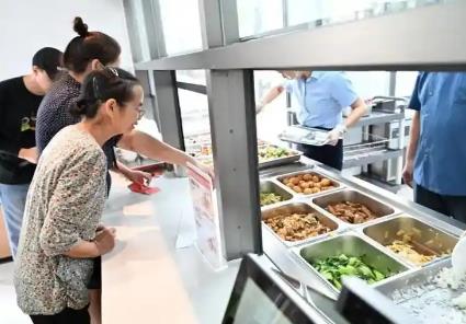 社區(qū)服務(wù)消費(fèi)：圍繞百姓“日?！?構(gòu)建幸福“微圈層”