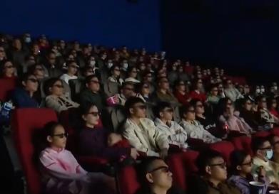 爆款I(lǐng)P→炫酷特效；工業(yè)化→精品化 多視角觀察光影世界 感知電影產(chǎn)業(yè)蓬勃活力