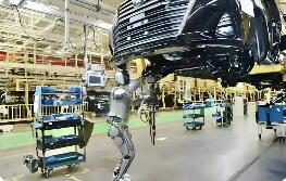 “功夫”升段商業(yè)化提速 人形機器人產(chǎn)業(yè)迎新機