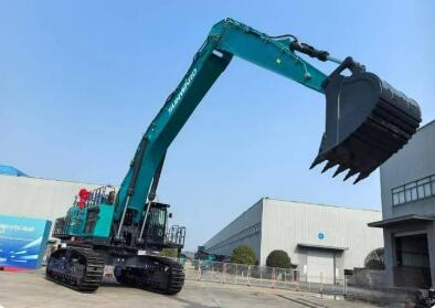 中國加長臂挖掘機刷新臂長紀錄 將服務(wù)中東填海工程