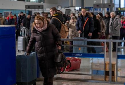 “百年口岸”綏芬河迎來(lái)跨境旅游熱潮