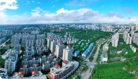 從“擴規(guī)?！钡健疤醿?nèi)涵” 海南探索具有當?shù)靥厣某鞘懈侣窂?></a></div><!-- img end -->	<div   id=