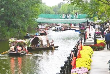 “量產(chǎn)”爆款文旅IP？ 中部大省河南再造一個“支柱產(chǎn)業(yè)”