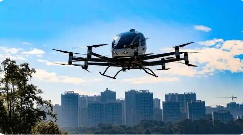 云南紅河：應(yīng)用場景多點(diǎn)開花 低空經(jīng)濟(jì)加速“騰飛”