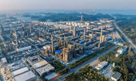 寰球公司總承包的全球首套全電驅(qū)乙烯聯(lián)合裝置投產(chǎn)