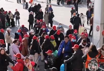 “鐵路游”持續(xù)升溫 青藏高原赴大灣區(qū)及海南旅游專列開行