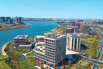 河南鄭州：算力明珠 閃耀中原　超聚變賦能千行百業(yè)