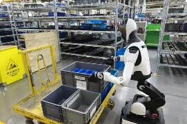 性能突出 出海加速  中國機(jī)器人“軍團(tuán)”霸屏全球科技舞臺(tái)