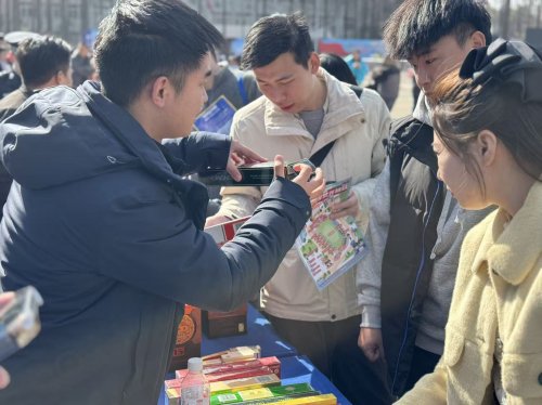 硚口煙草借力110警察節(jié)開展煙草安全知識(shí)普及活動(dòng)