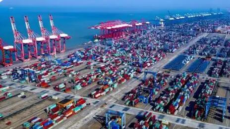 10年來(lái)長(zhǎng)江經(jīng)濟(jì)帶11省市外貿(mào)進(jìn)出口值超161萬(wàn)億元