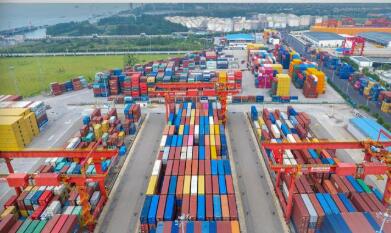 增長目標順利實現(xiàn) 創(chuàng)新生發(fā)新鮮動能——海外人士熱議全年經(jīng)濟數(shù)據(jù)背后的中國信心